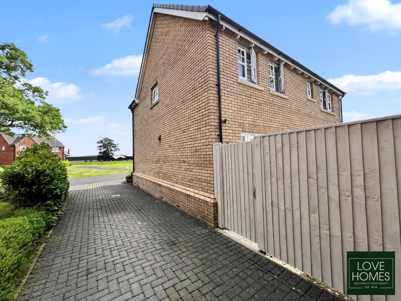 Modern Four Bedroom, Detached Home In The Heart Of Inskip Property image 37