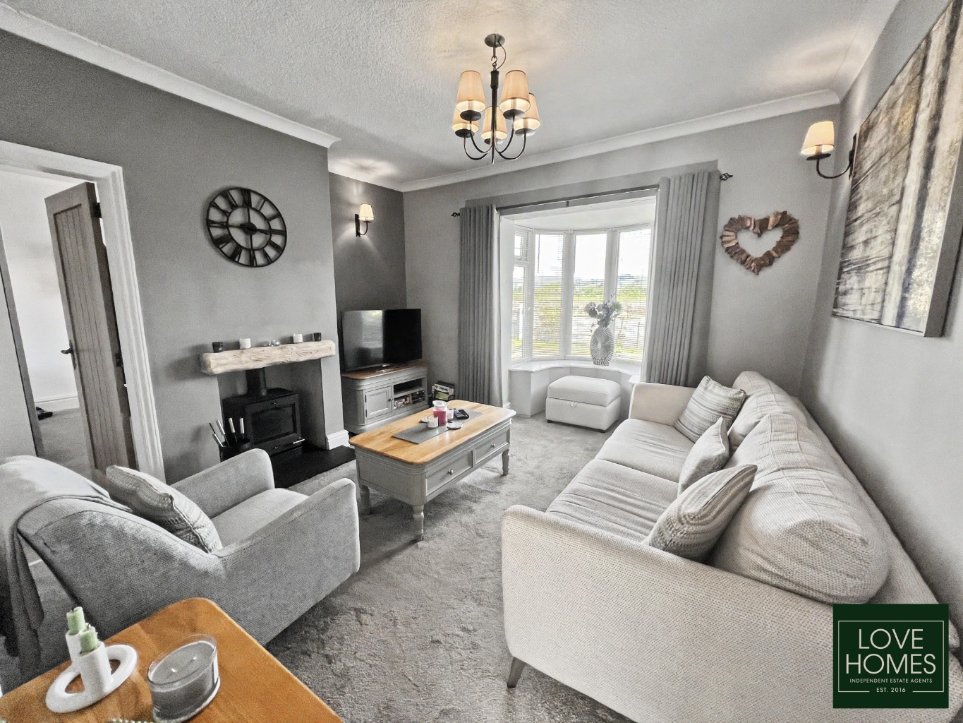Charming 2 Bed Detached Gate House Cottage in Catterall, Near Garstang. Property image 2