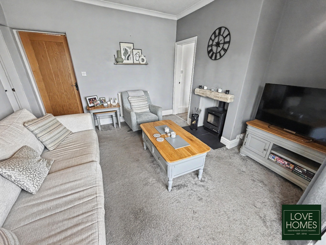 Charming 2 Bed Detached Gate House Cottage in Catterall, Near Garstang. Property image 4
