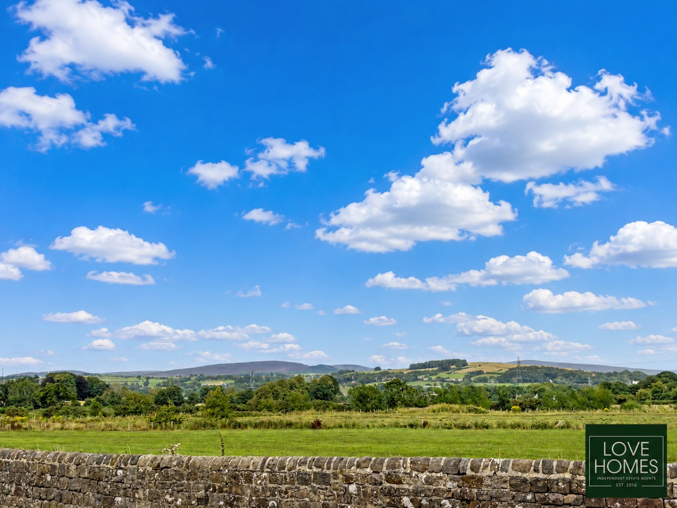 Charming 2 Bed Detached Gate House Cottage in Catterall, Near Garstang. Property image 2