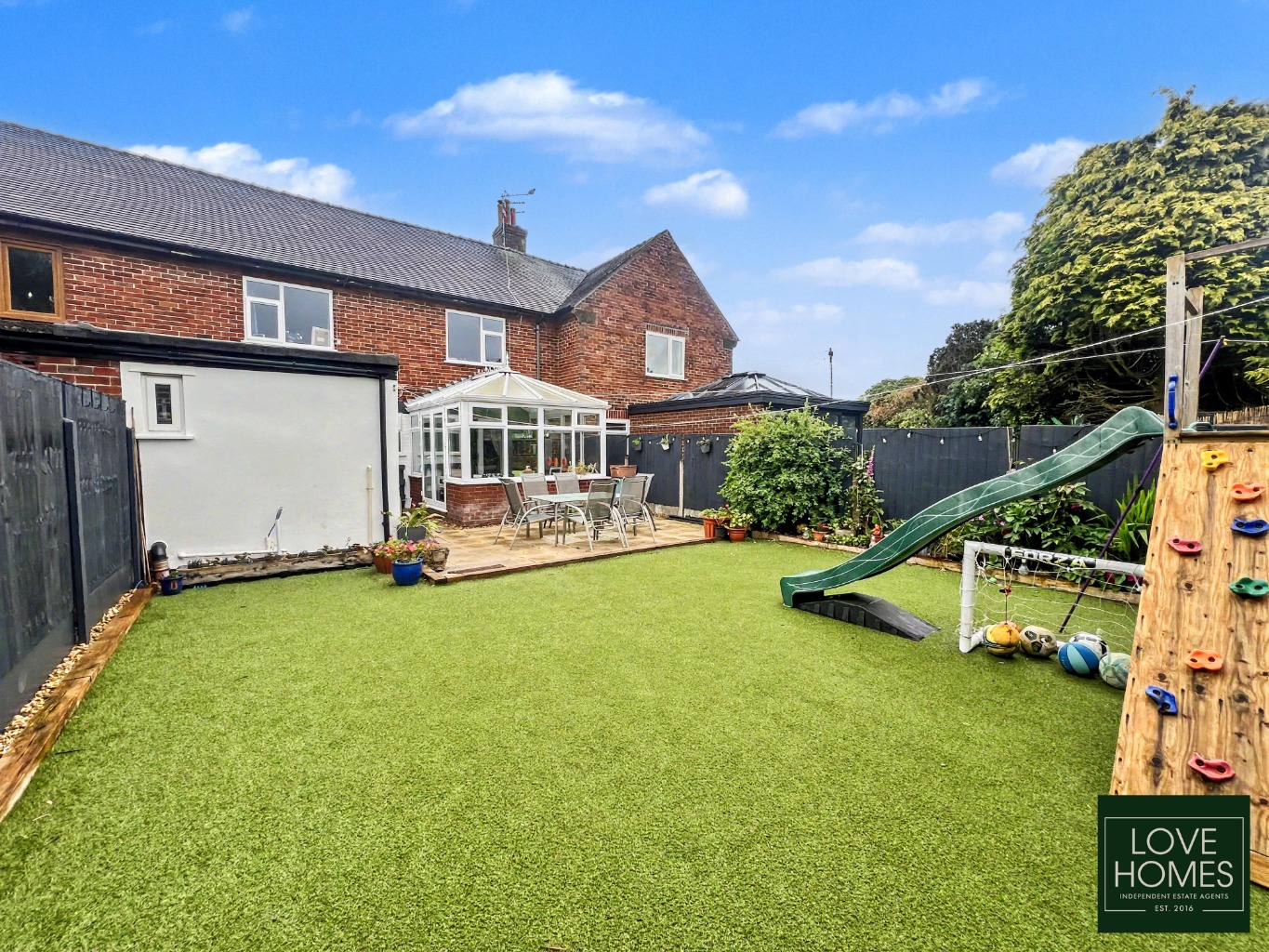 Spacious 3 bed Terraced Home in Garstang with Parking & Garden. Property image 13