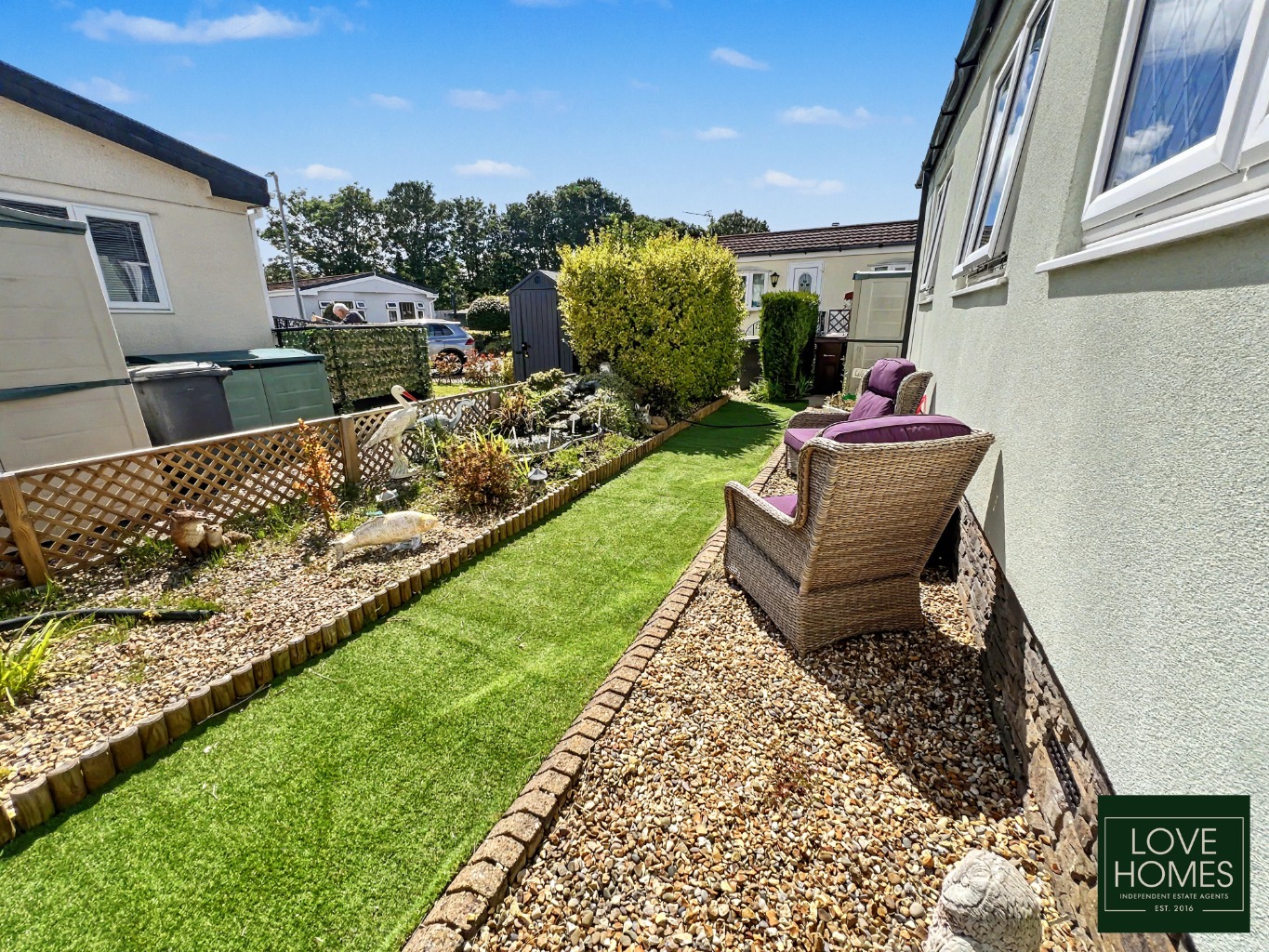 Peaceful Park Home on Carr Bridge near Lytham st Annes. Modern Comforts, Community Living. Property image 11