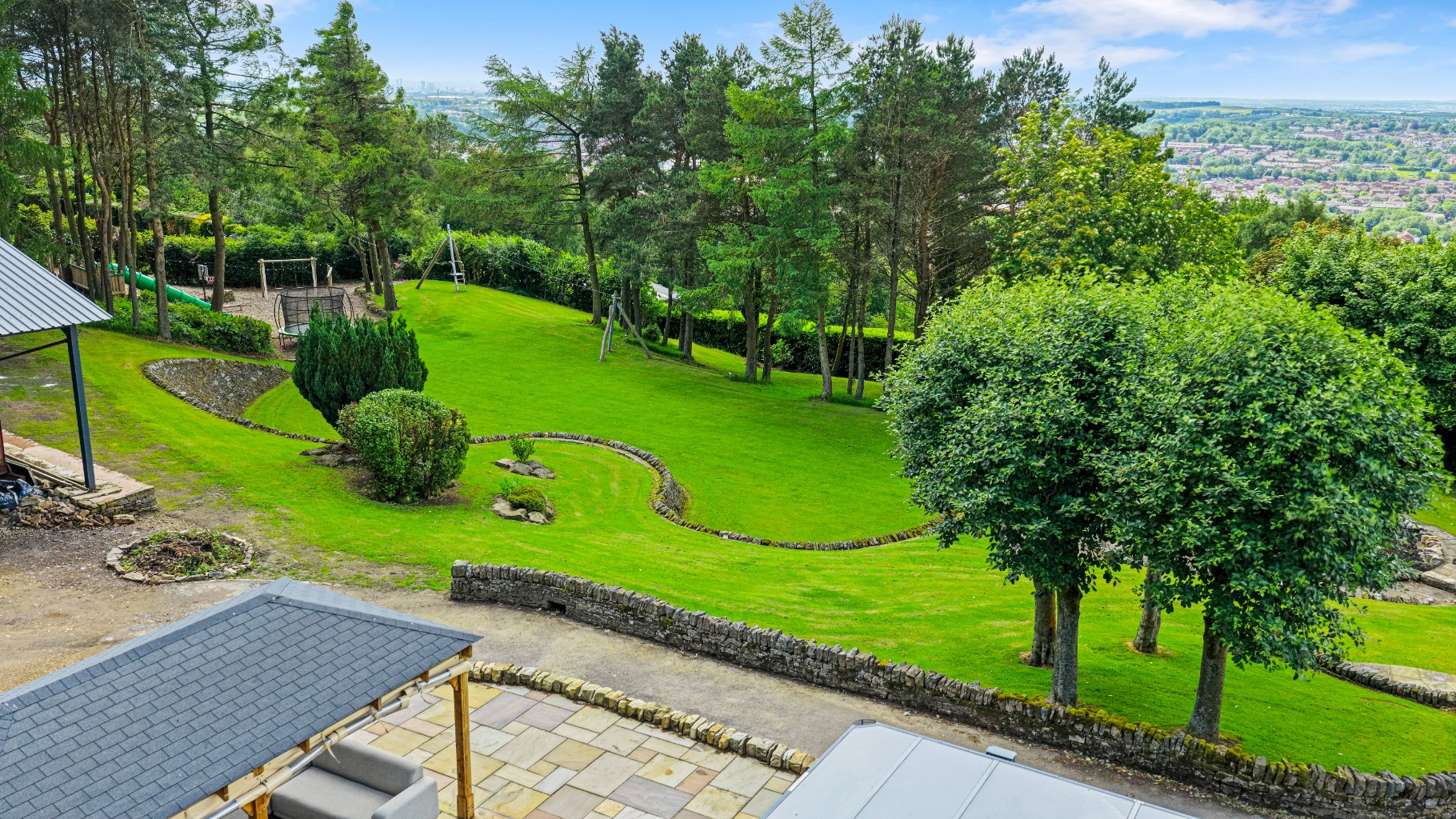A Private 18th-Century Farmhouse Estate Offering 4,200 Sq Ft, 1.5 Acres & Exceptional Views Property image 23