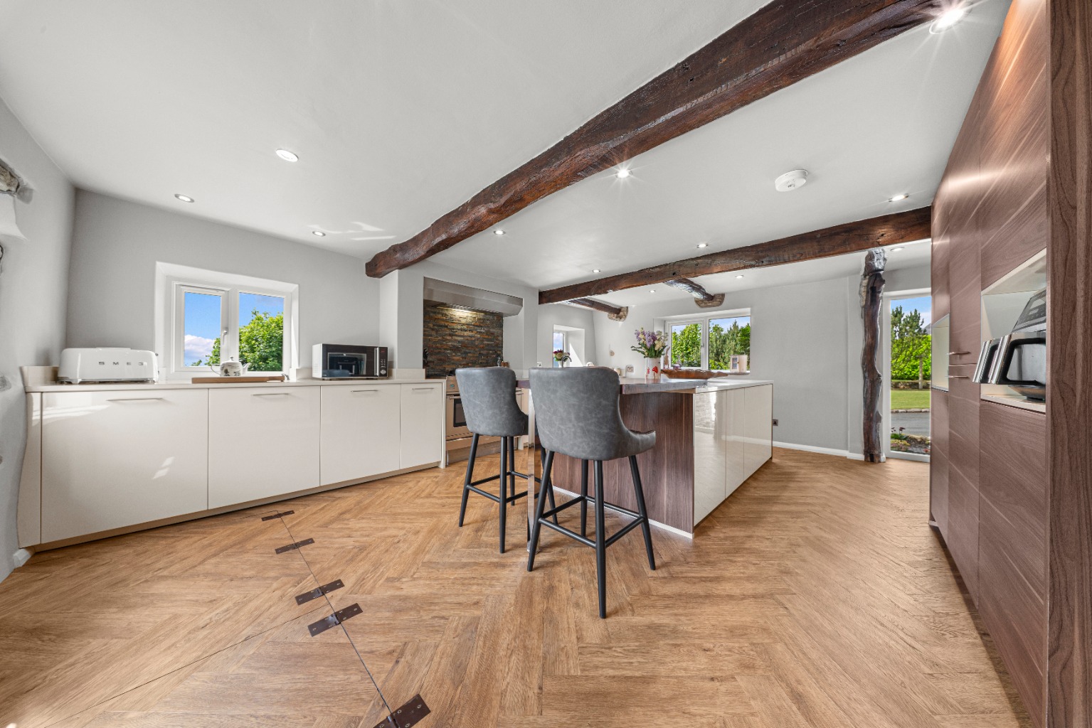 A Private 18th-Century Farmhouse Estate Offering 4,200 Sq Ft, 1.5 Acres & Exceptional Views Property image 7