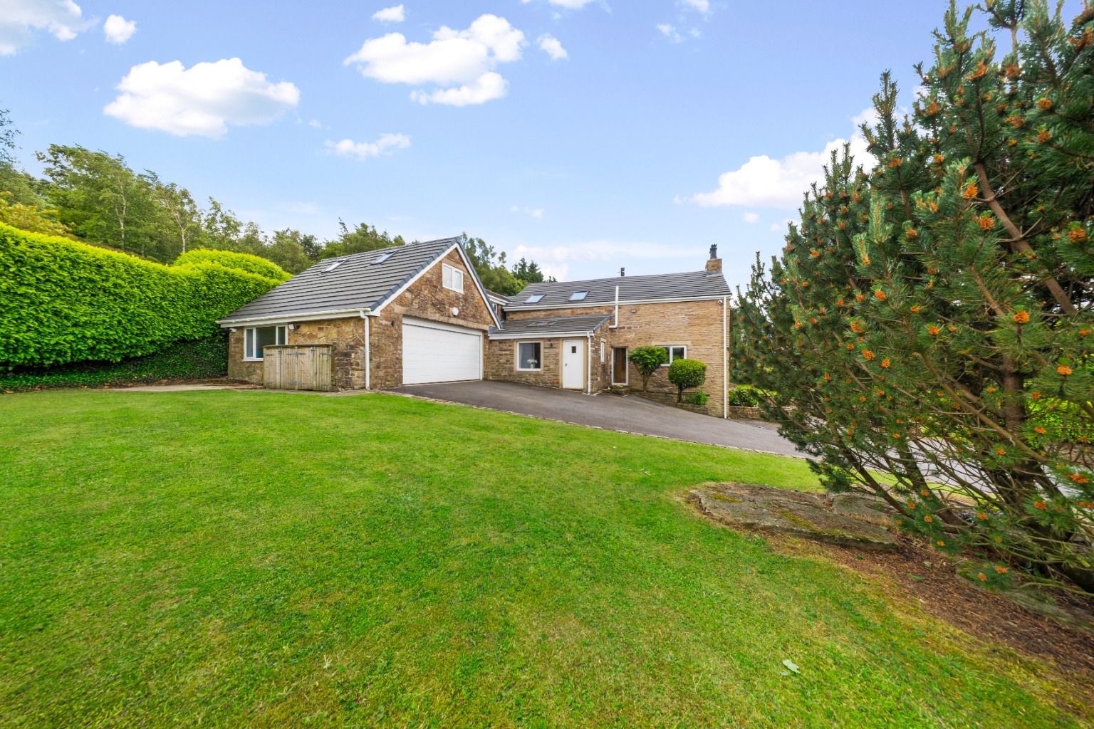 A Private 18th-Century Farmhouse Estate Offering 4,200 Sq Ft, 1.5 Acres & Exceptional Views Property image 19