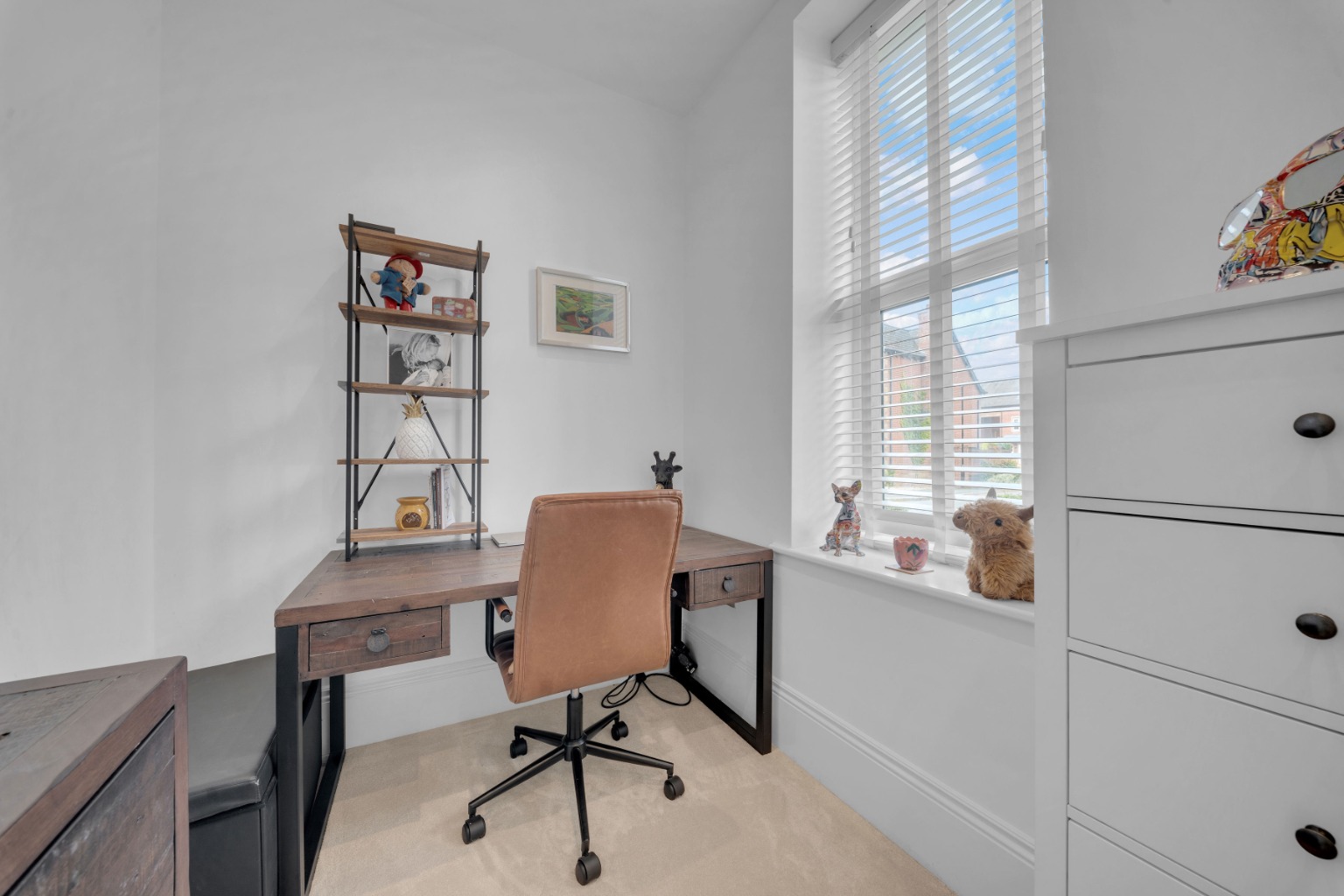 An Exceptional Triplex Apartment Where Historic Character Meets Contemporary Luxury Property image 16