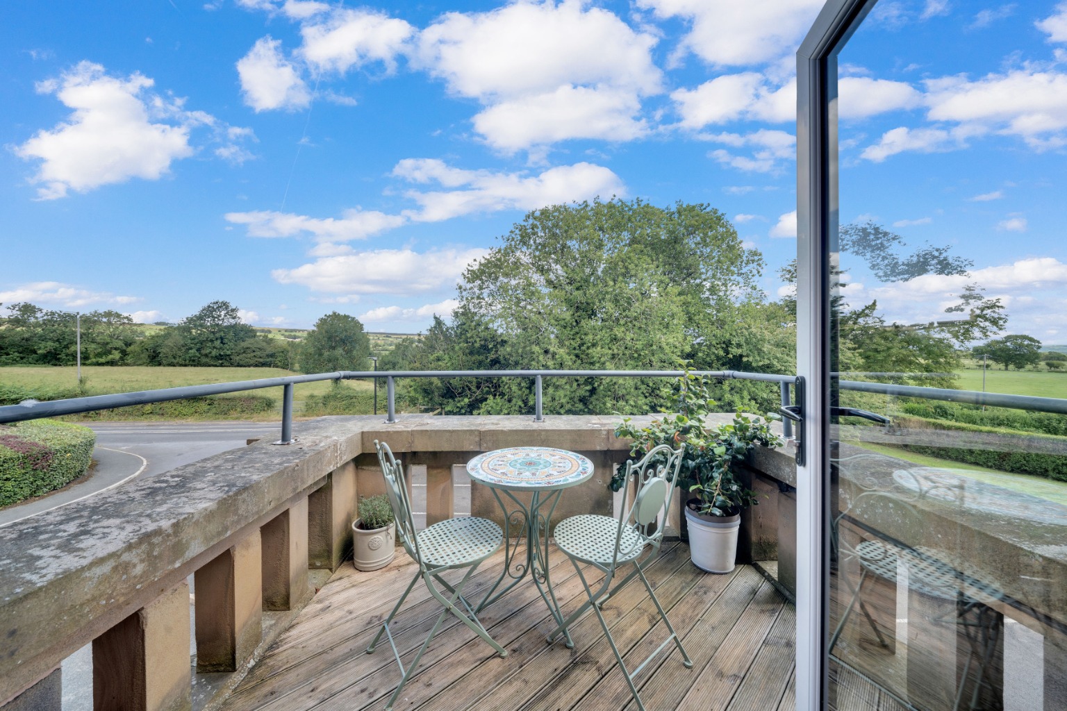 An Exceptional Triplex Apartment Where Historic Character Meets Contemporary Luxury Property image 12