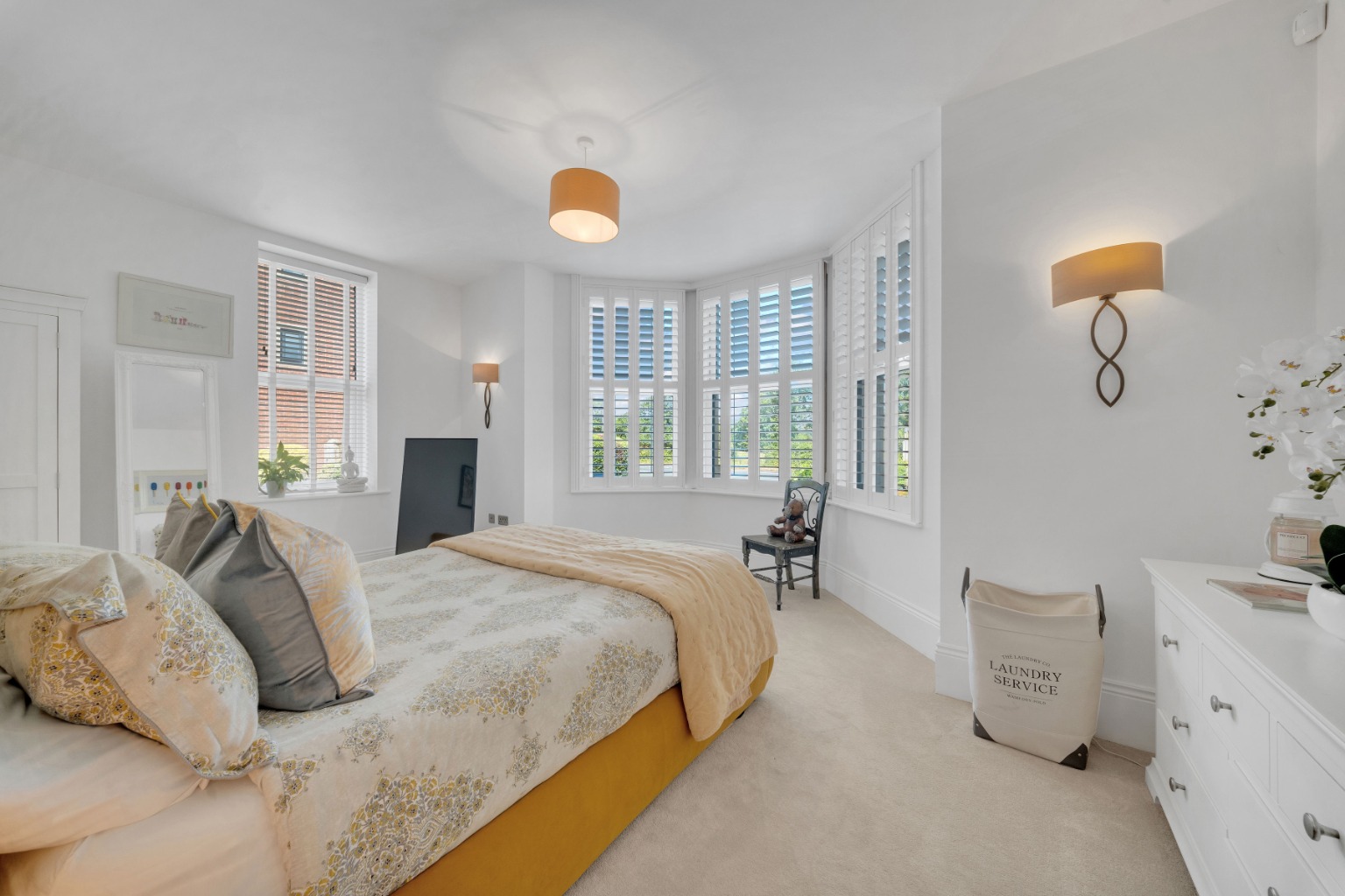 An Exceptional Triplex Apartment Where Historic Character Meets Contemporary Luxury Property image 14