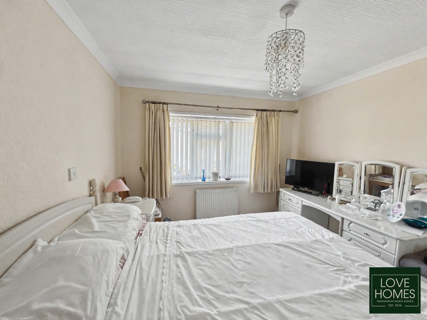 Charming 2 Bed Park Home in Wyre Vale Park, Garstang, with Generous Plot. Property image 10
