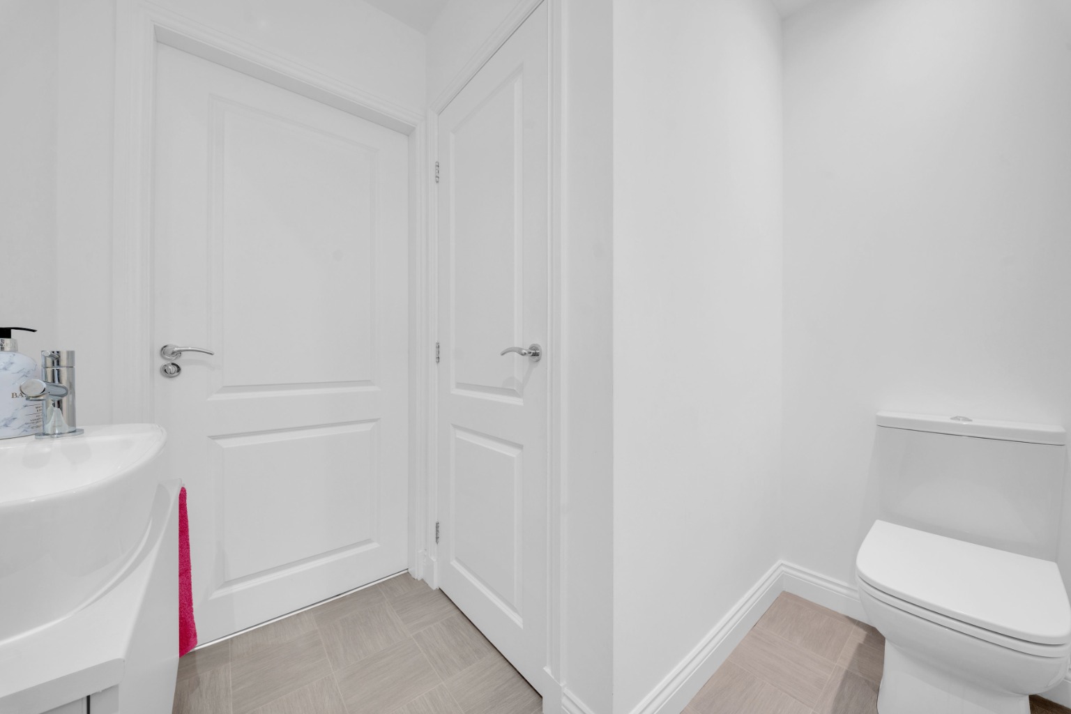 A Stunning Five-Bedroom Detached Family Home in the Heart of Broughton Property image 8