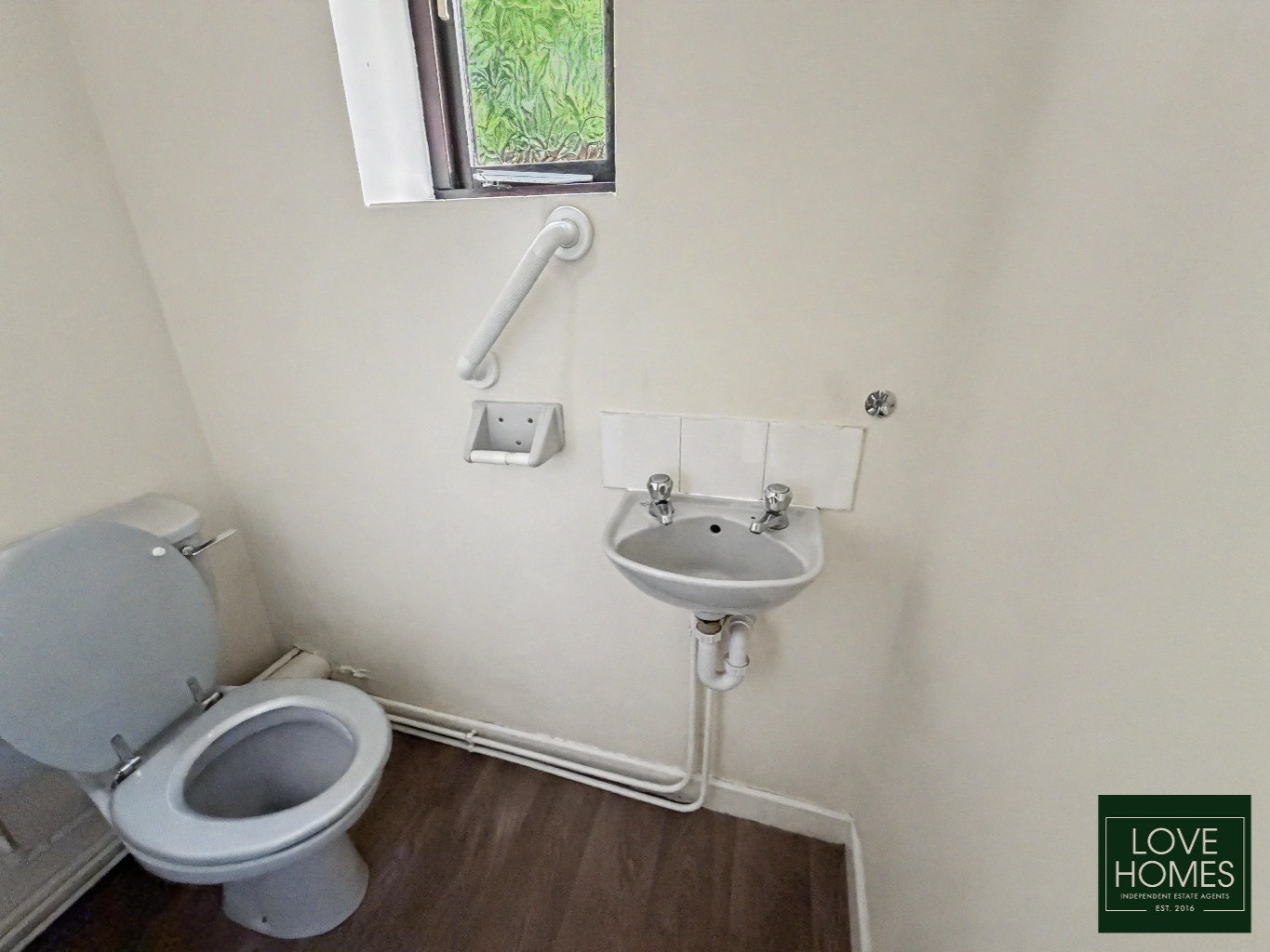 Four Double Bedroom Detached Home – A Genuine Blank Canvas with No Onward Chain Property image 7