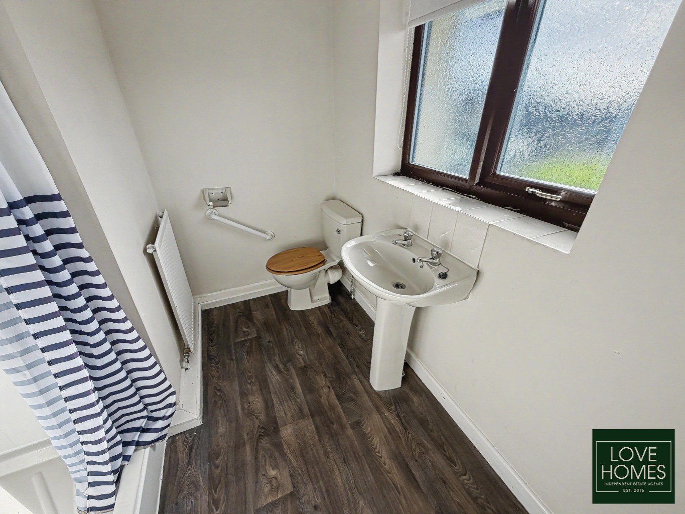 Four Double Bedroom Detached Home – A Genuine Blank Canvas with No Onward Chain Property image 11