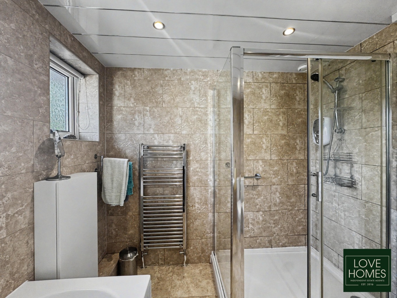 Wake Up To Stunning Peel Tower Views Spacious Detached Bungalow In The Heart Of Greenmount Property image 12