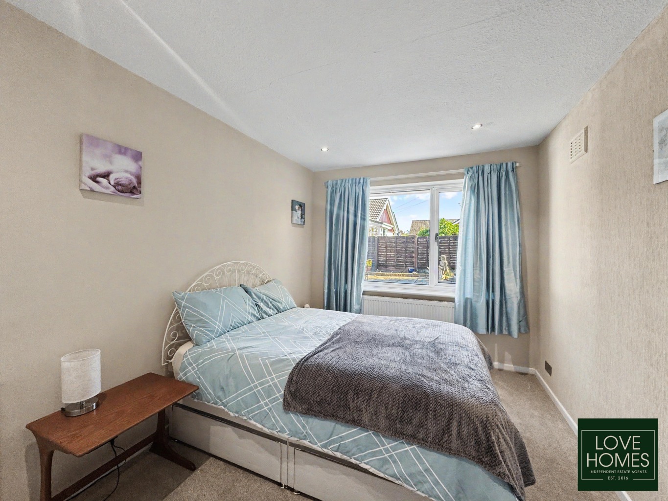 Wake Up To Stunning Peel Tower Views Spacious Detached Bungalow In The Heart Of Greenmount Property image 9