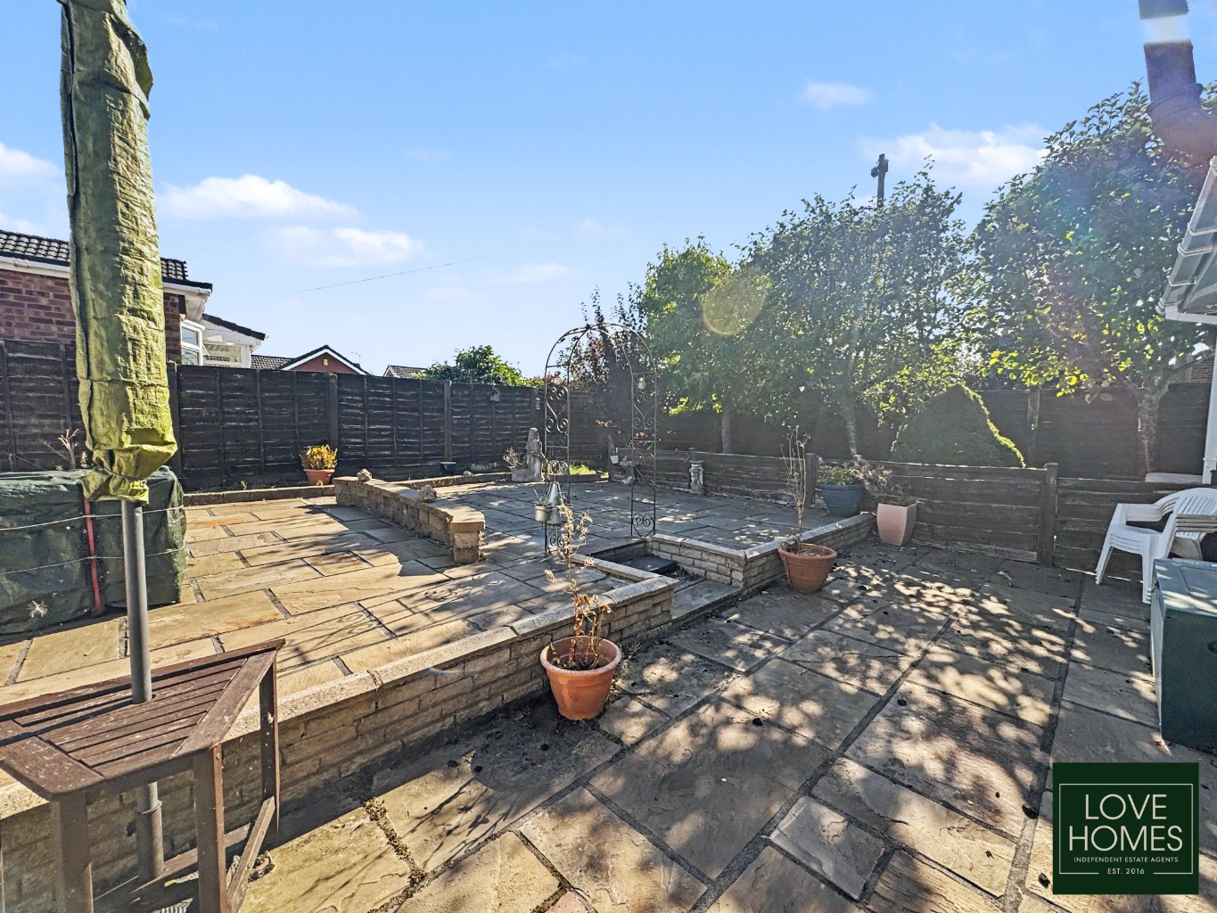 Wake Up To Stunning Peel Tower Views Spacious Detached Bungalow In The Heart Of Greenmount Property image 14