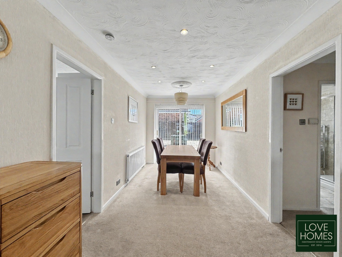 Wake Up To Stunning Peel Tower Views Spacious Detached Bungalow In The Heart Of Greenmount Property image 4