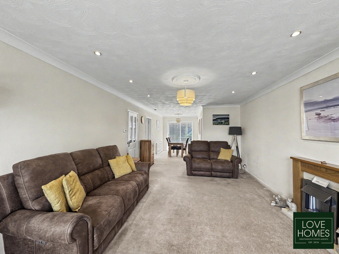 Wake Up To Stunning Peel Tower Views Spacious Detached Bungalow In The Heart Of Greenmount Property image 3