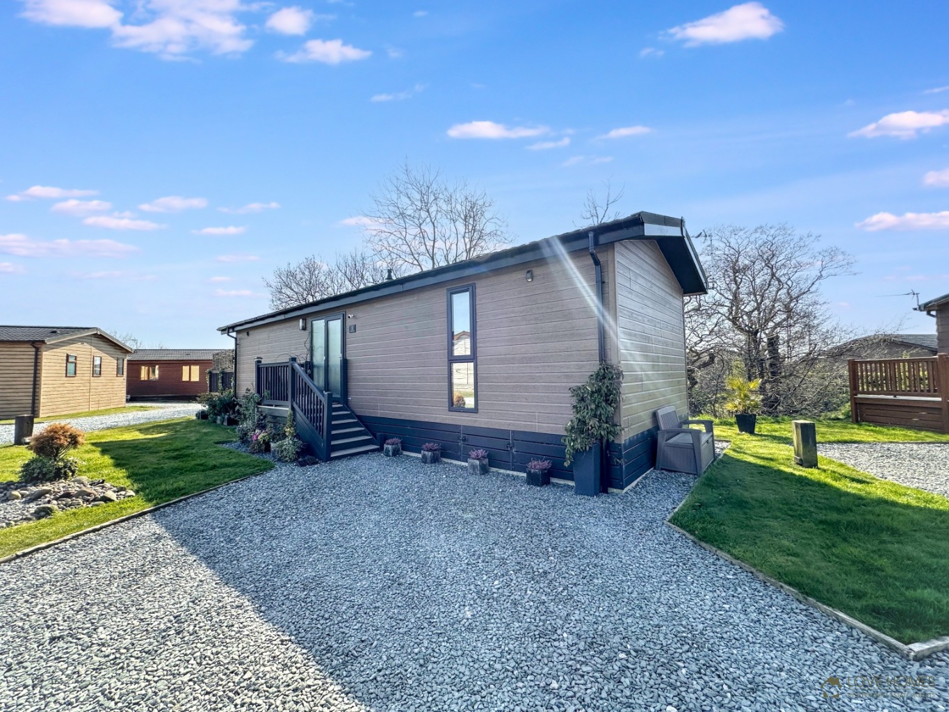 Luxury 2 Bed Park Home in the picturesque marina setting of Nateby Crossing Lane. Property image 19