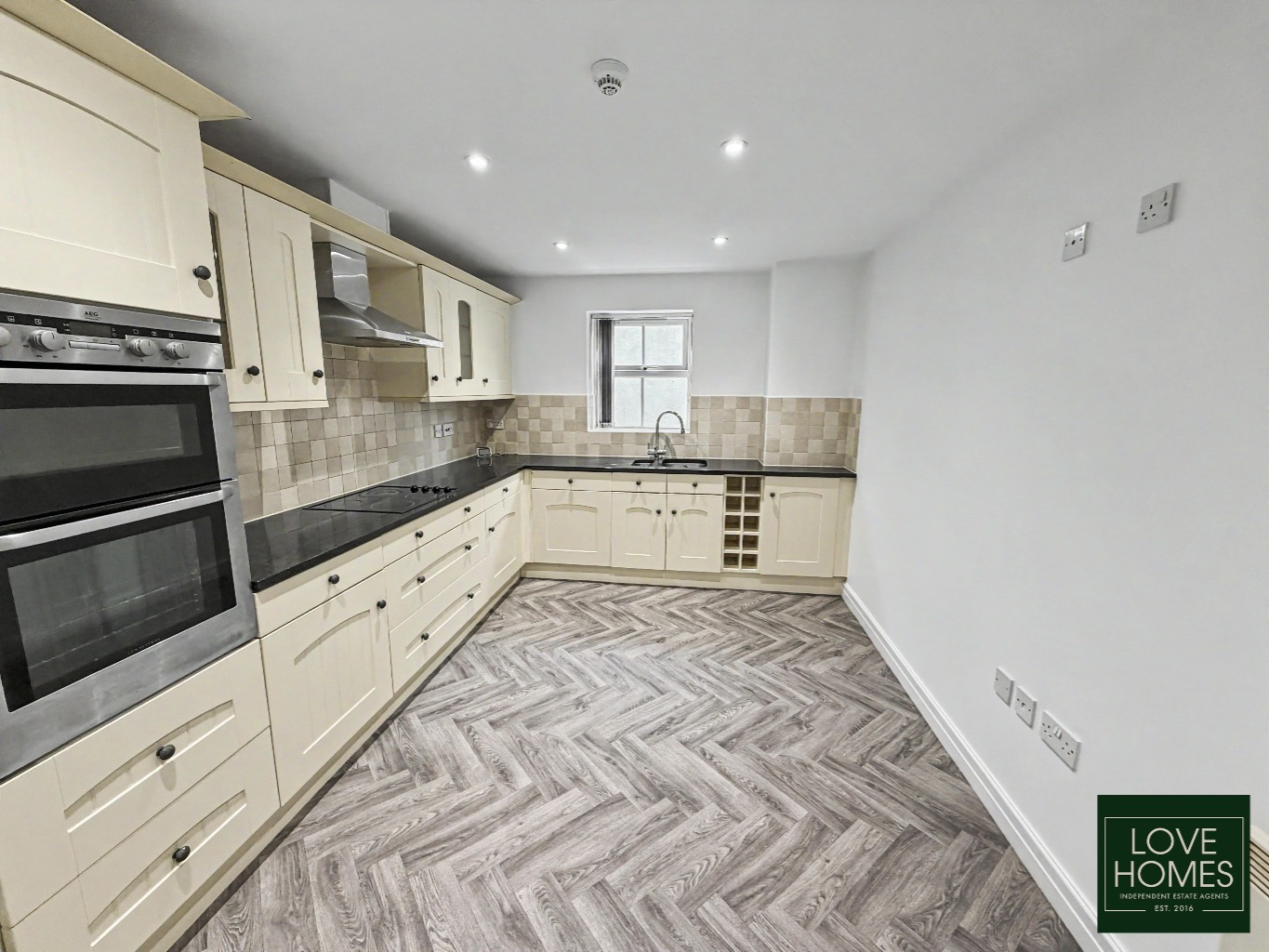 Stylish 2-Bed Ground Floor Apartment in Desirable Scorton Property image 4
