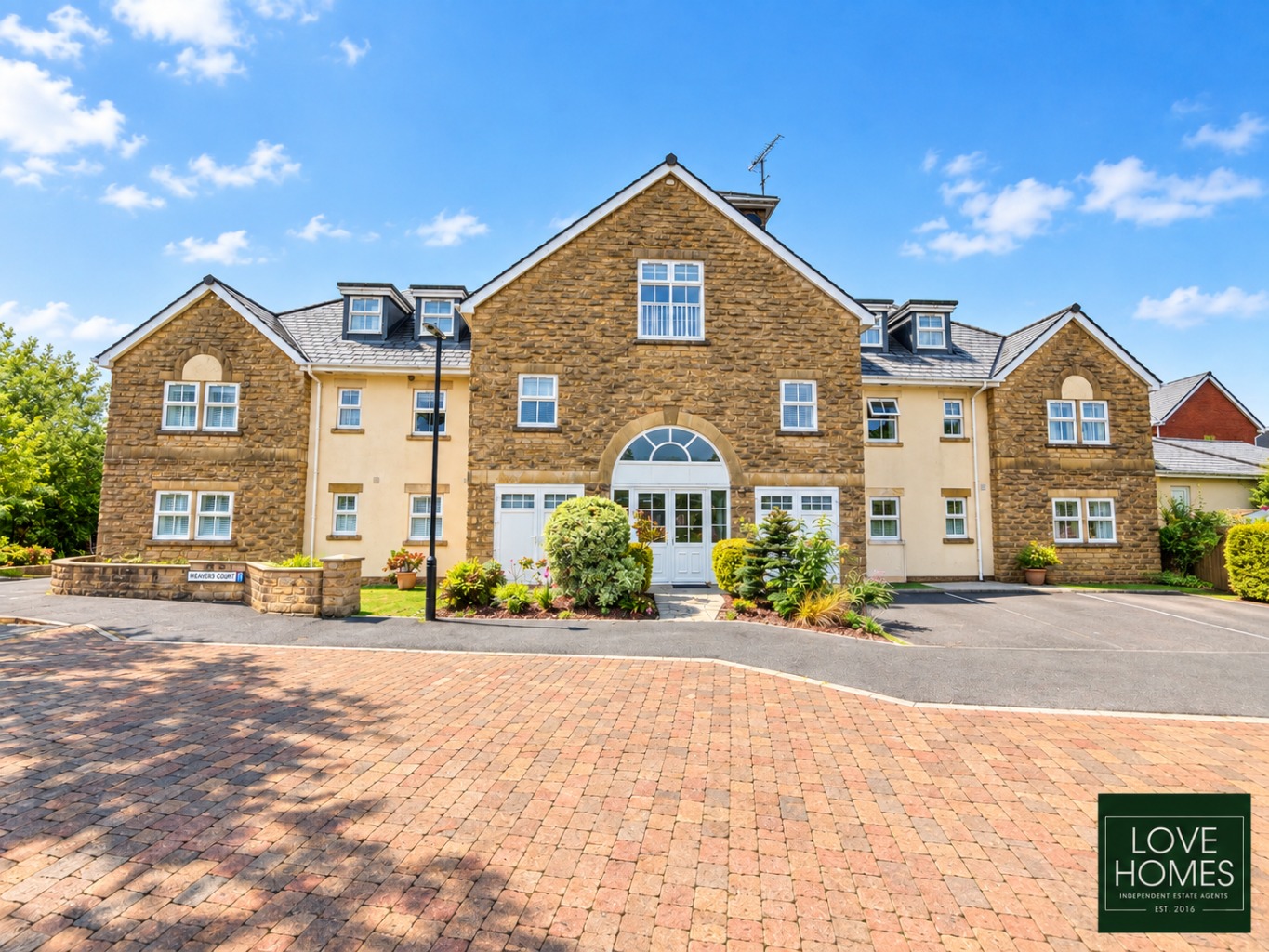 Stylish 2-Bed Ground Floor Apartment in Desirable Scorton Property image 1