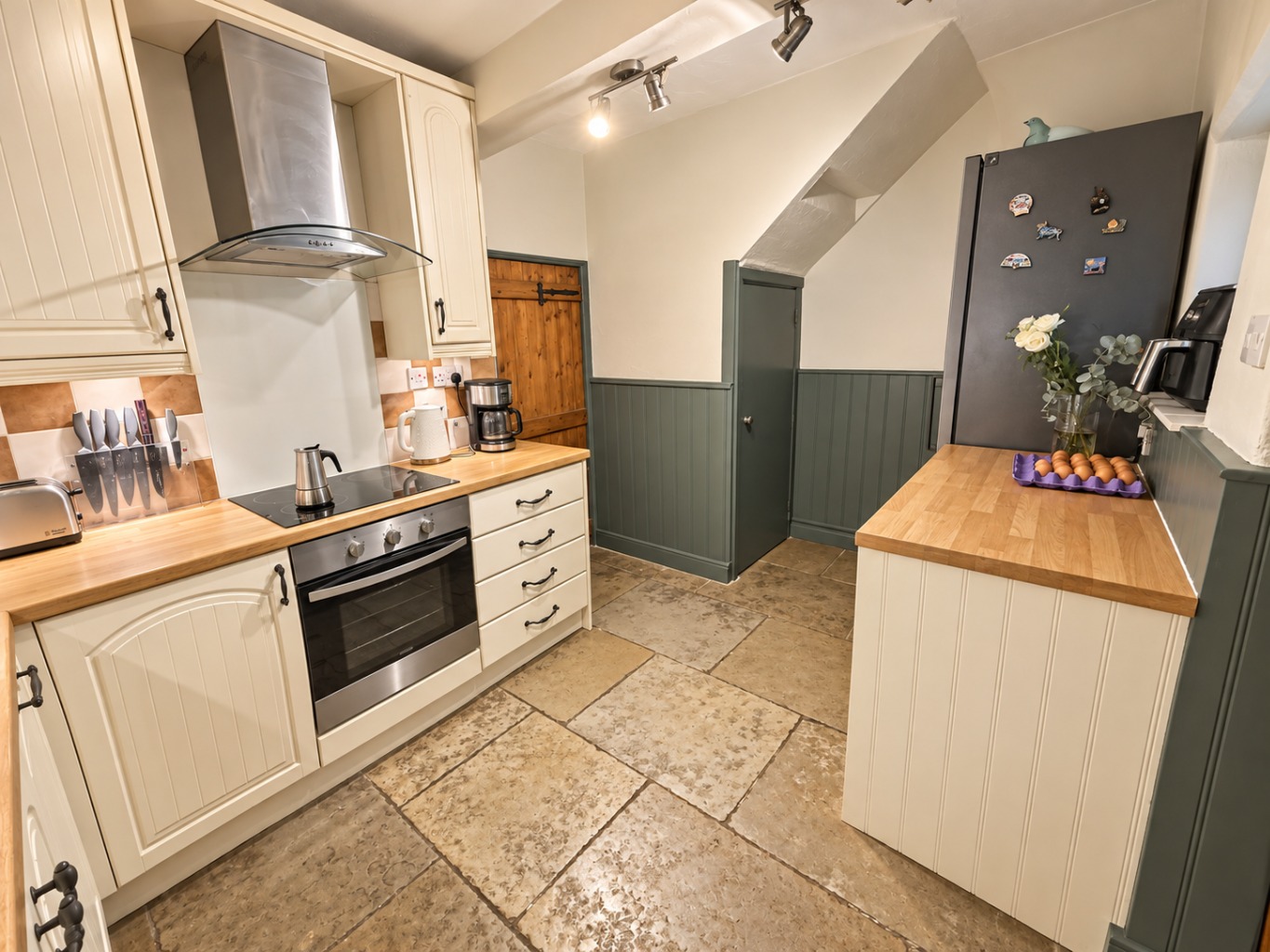 Charming 1-Bed Cottage in Picturesque Calder Vale, Lancashire Property image 9