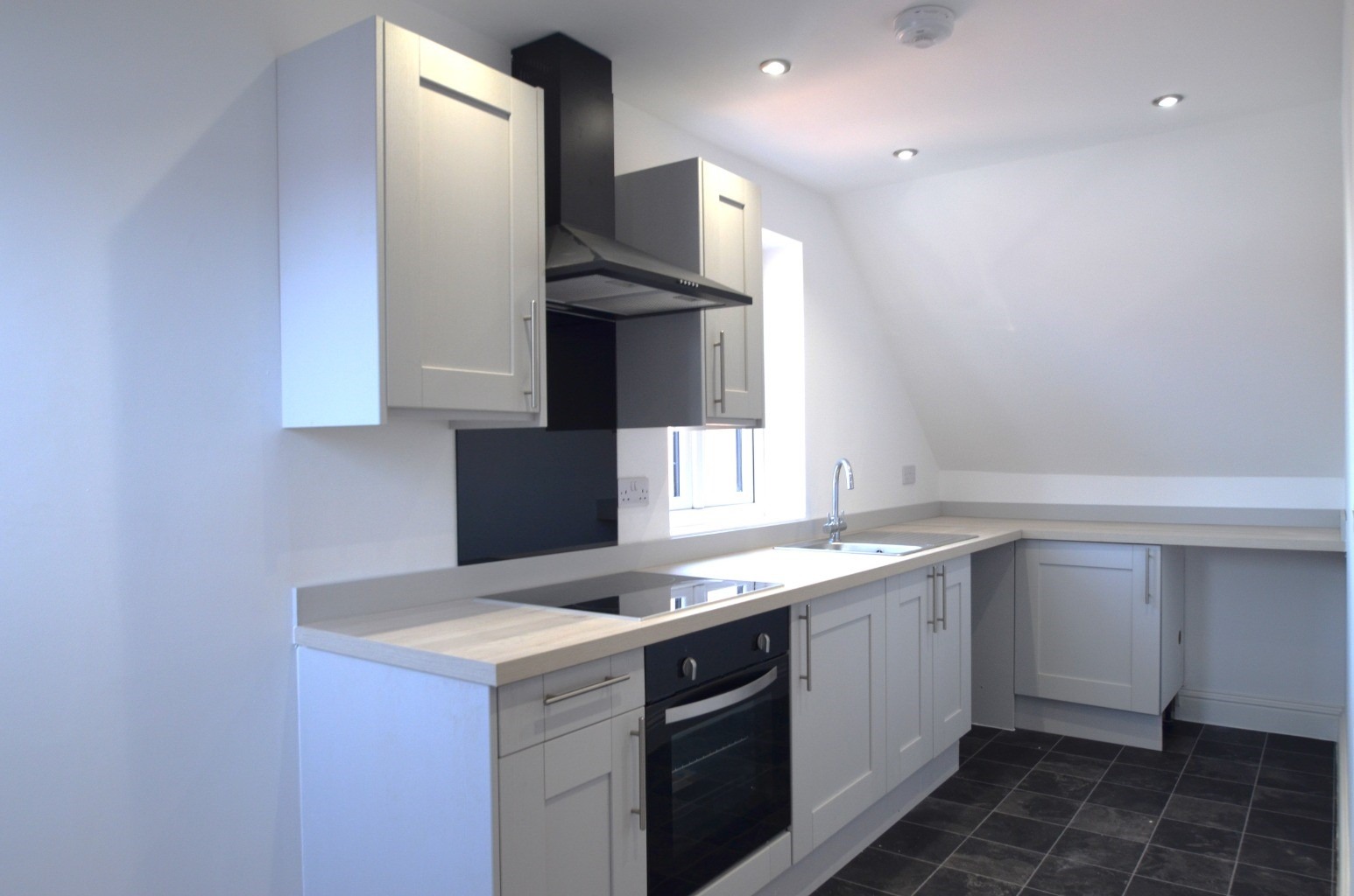 The Beacons, Pickersleigh Avenue, Malvern, Worcestershire, WR14 2FH