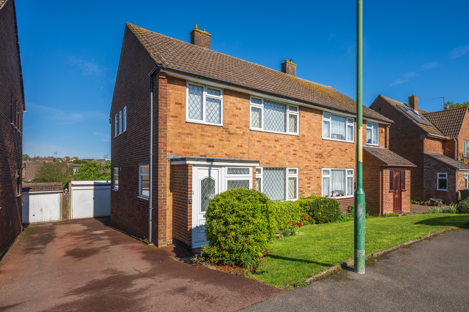 A three-bedroom house, walking distance from Swanley station with train into London Bridge in 19mins