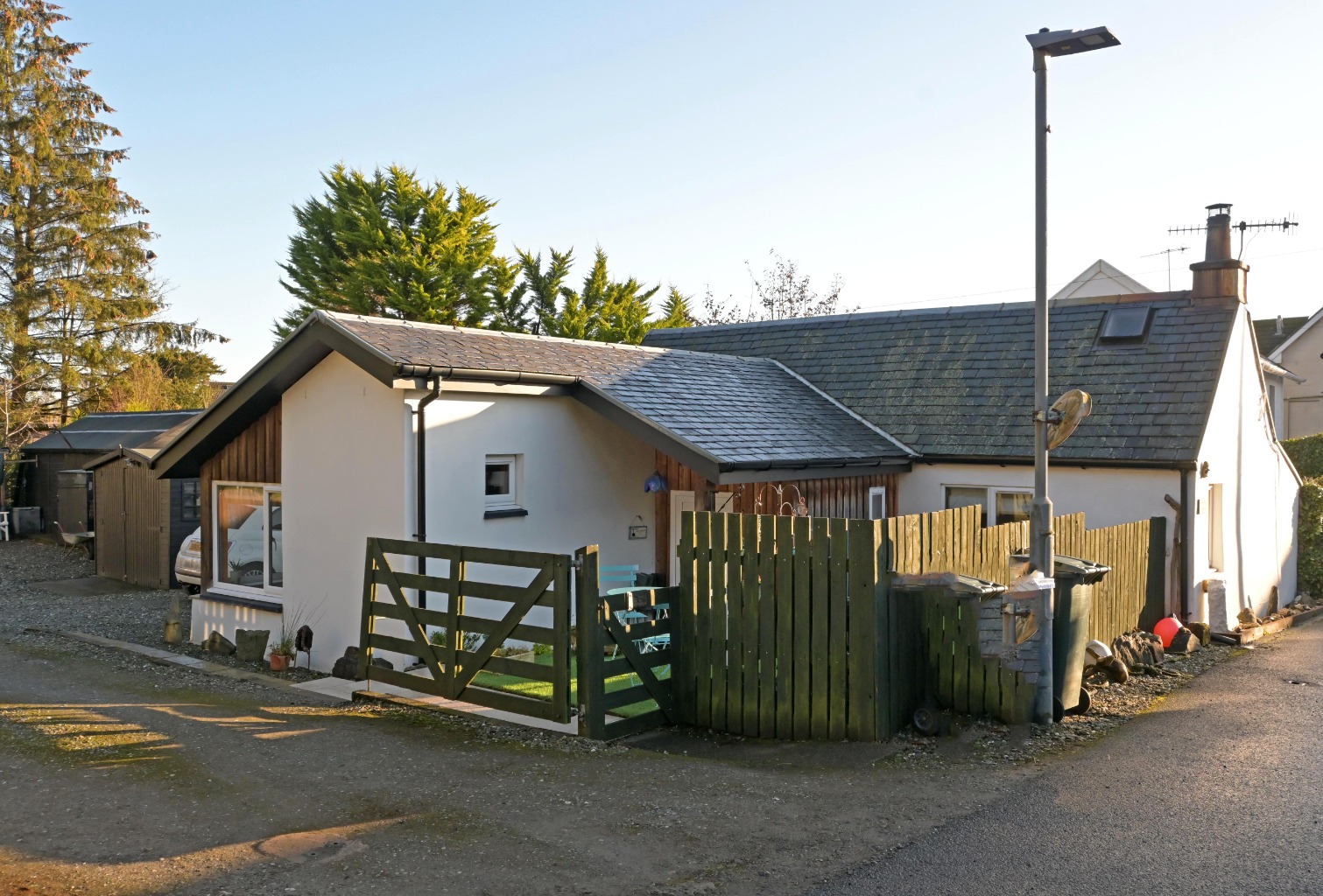 Discover this delightful 2-bedroom detached bungalow in the tranquil village of Innellan.