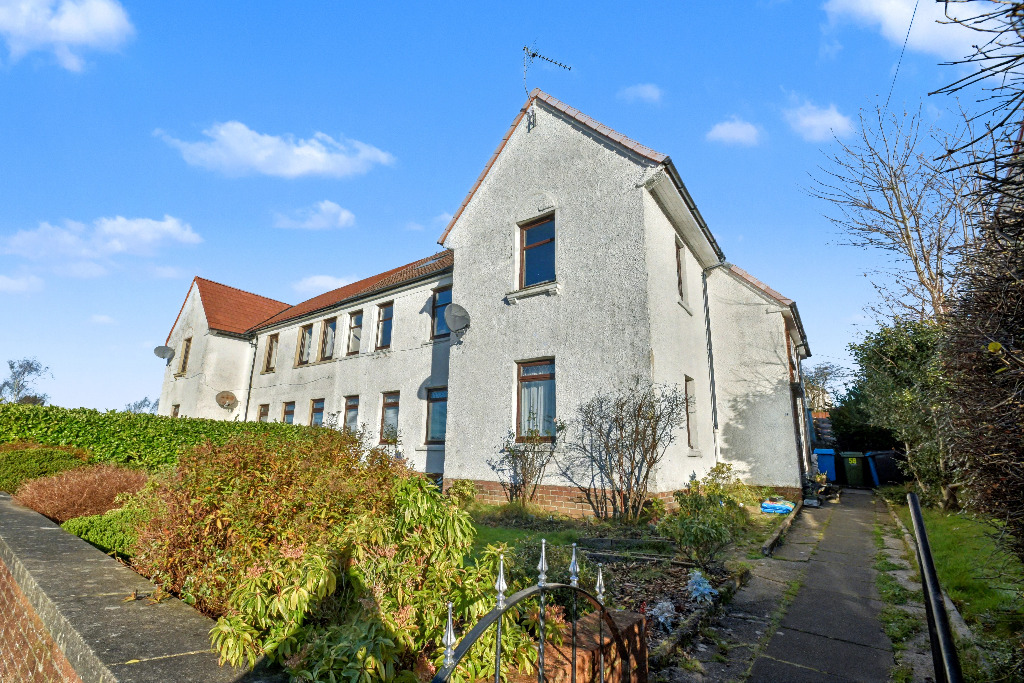 Spacious Four Bedroom Lower Quarter Villa