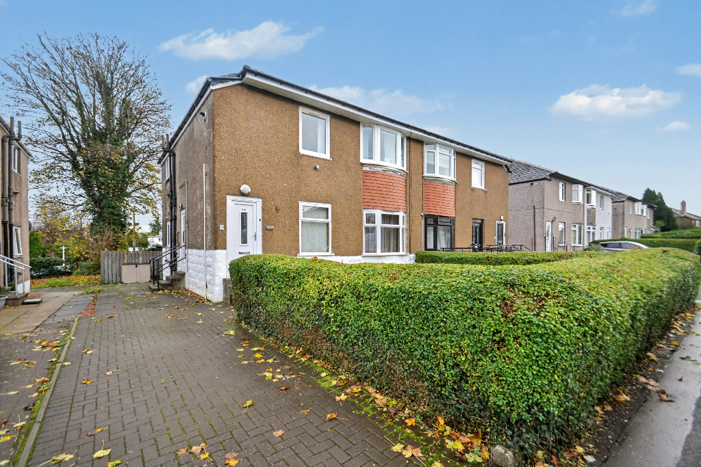 3 Bedroom flat for sale