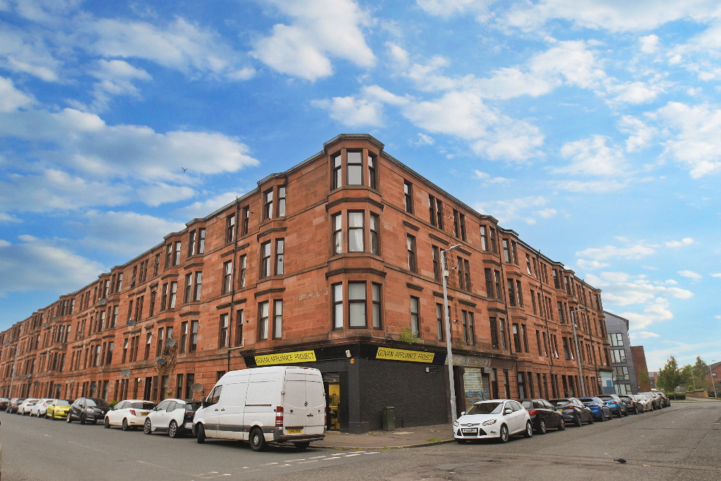 Spacious 3 bedroom flat