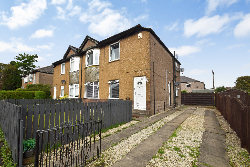 Spacious 2/3 bedroom upper cottage flat Spacious 2/3 bedroom upper cottage flat