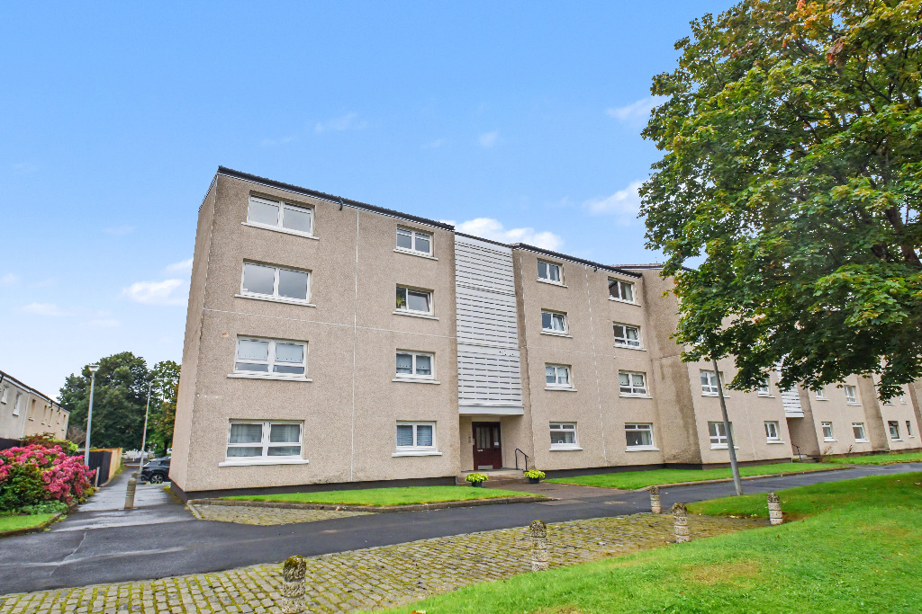 Spacious 2 bedroom flat
