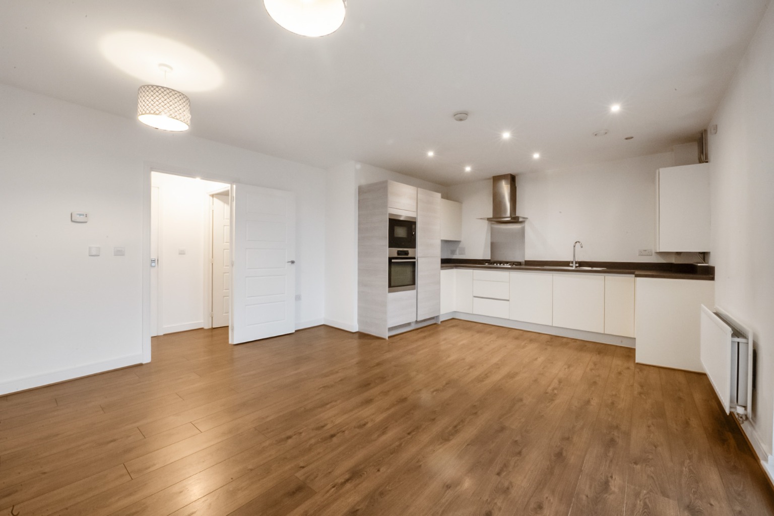 Top Floor Apartment with Allocated Parking, Close to Ebbsfleet Station property first image