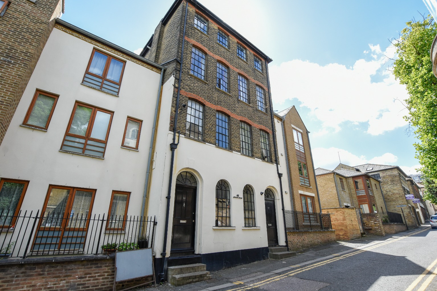 Two Bedroom First Floor Apartment in Gravesend Town Centre property first image