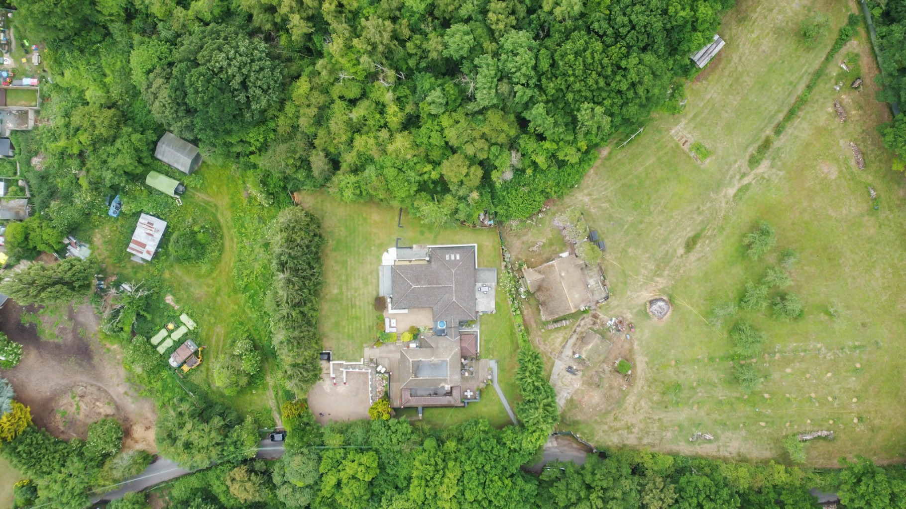 Exceptional 5-Bedroom Home with Swimming Pool Complex and Private Annex in Dartford property first image
