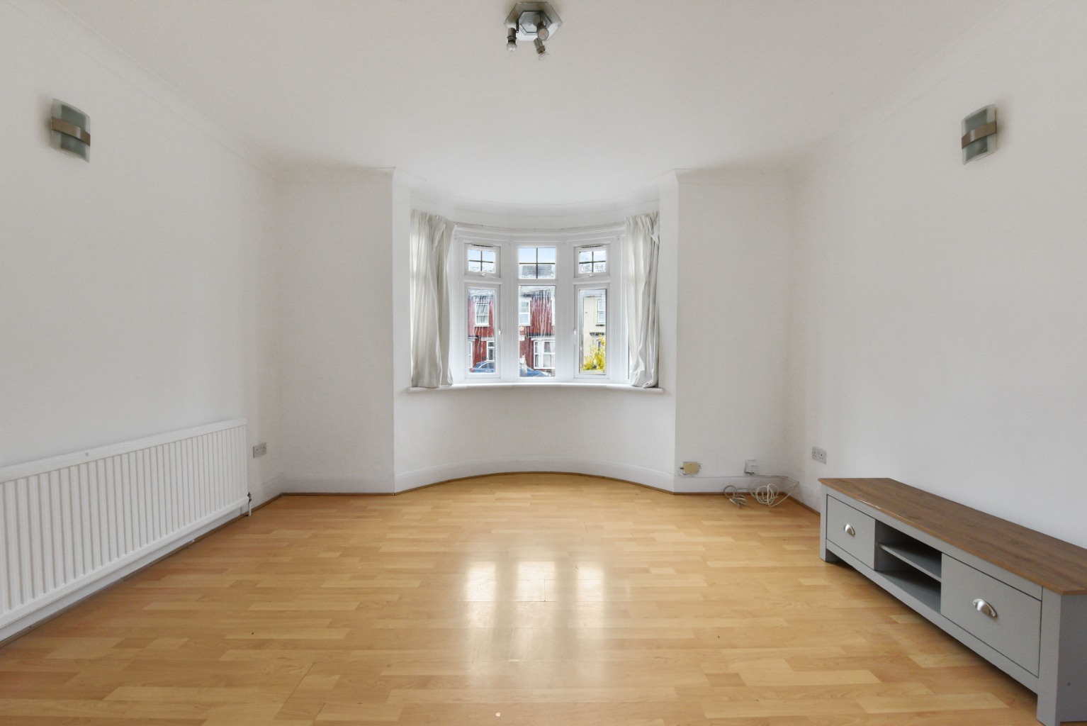 Three Bedroom House to Let, Close to Gravesend Station property first image