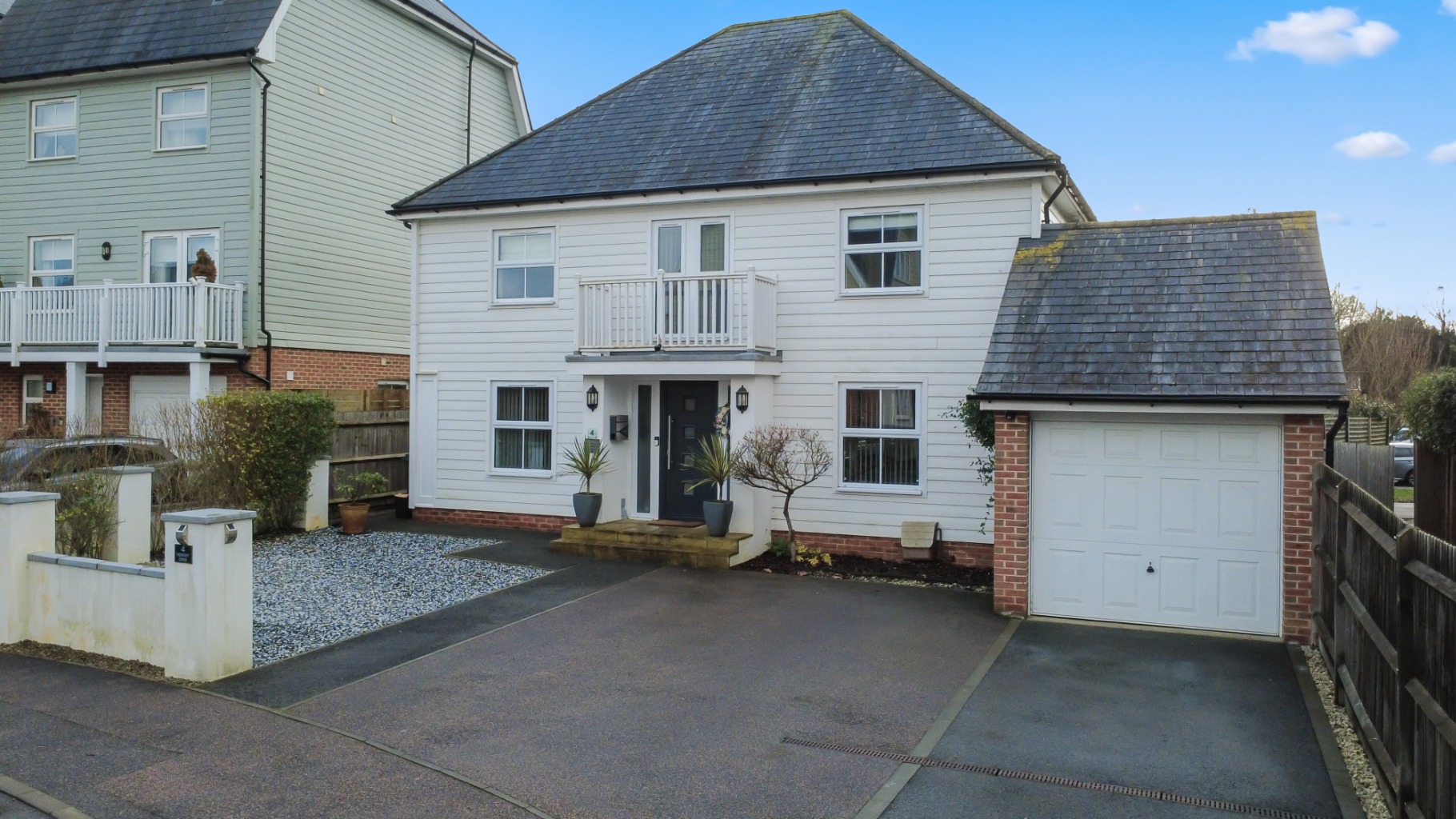 Gated Aylesford Home: Five Beds, Four Baths, South-Facing Garden