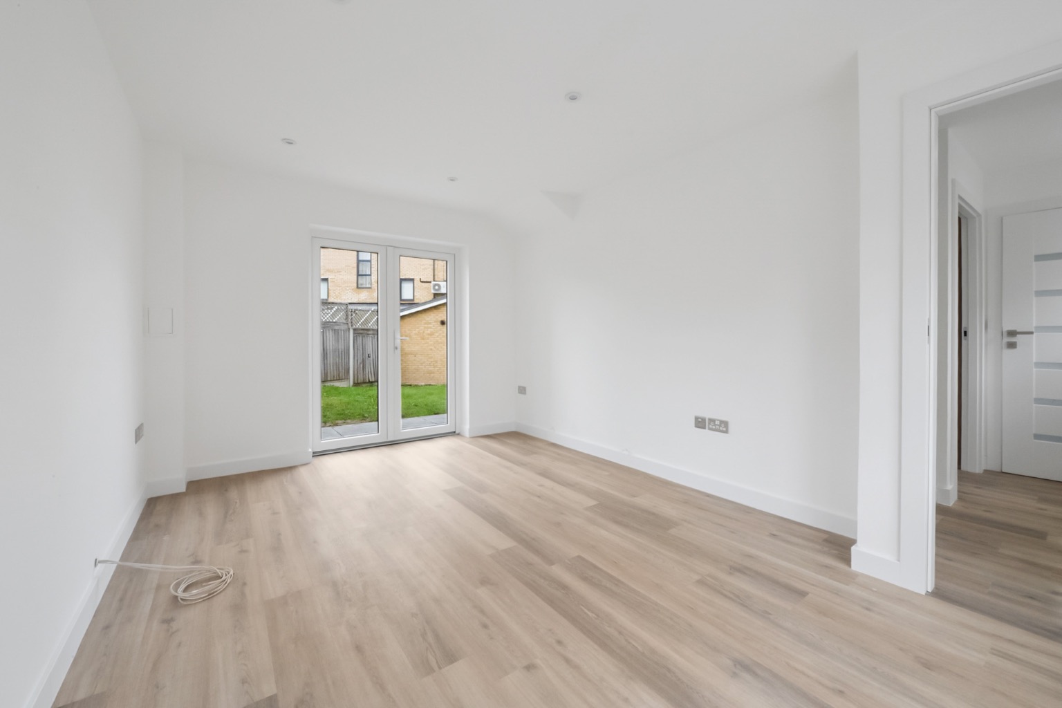 GUIDE PRICE £400,000-£425,000. Refurbished 2-Bed House with GARAGE, Close to Station & Bluewater property first image