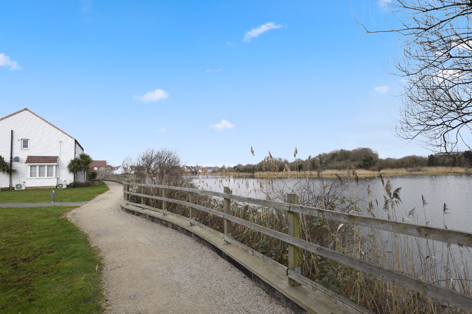Lake Views, Four Bedrooms, Bridge Development, No Chain property first image
