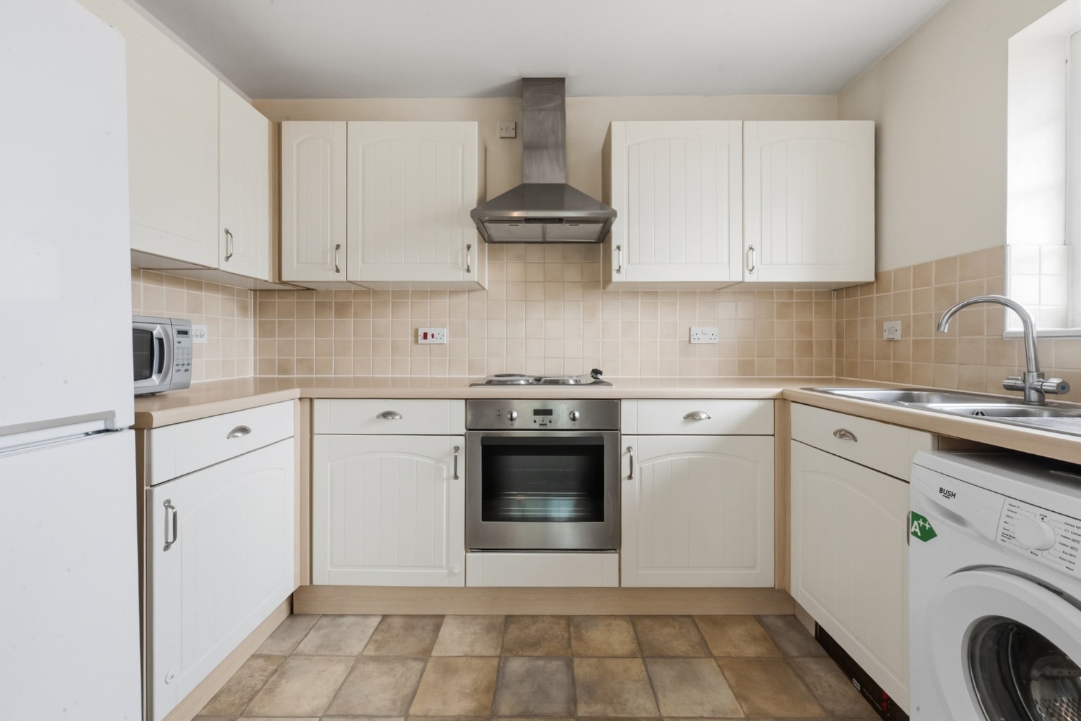 Top Floor Apartment, No Onward Chain, Walk to Stations property first image