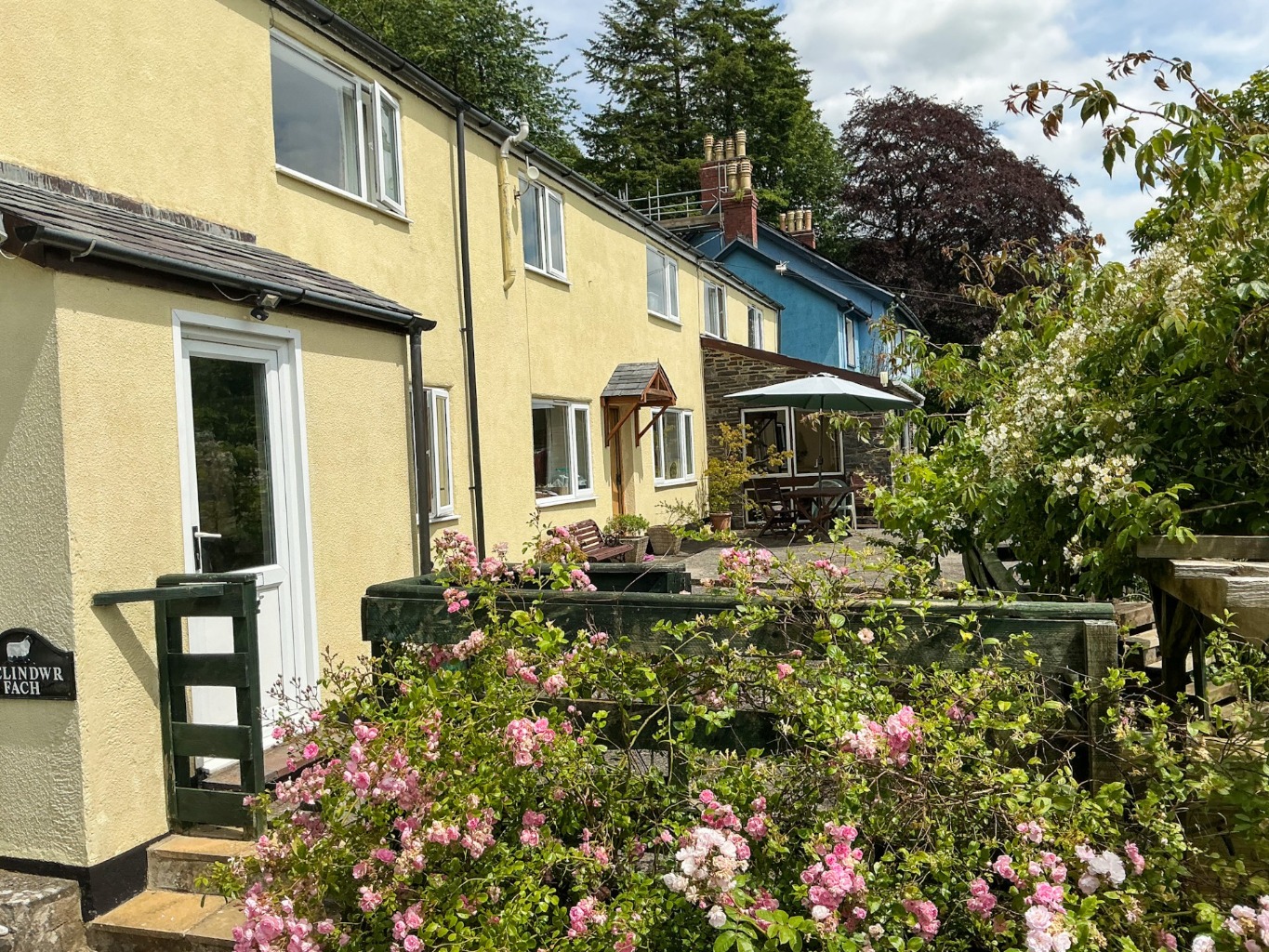 Charming  4 bedroom Victorian Longhouse in Stunning Rural Surroundings
