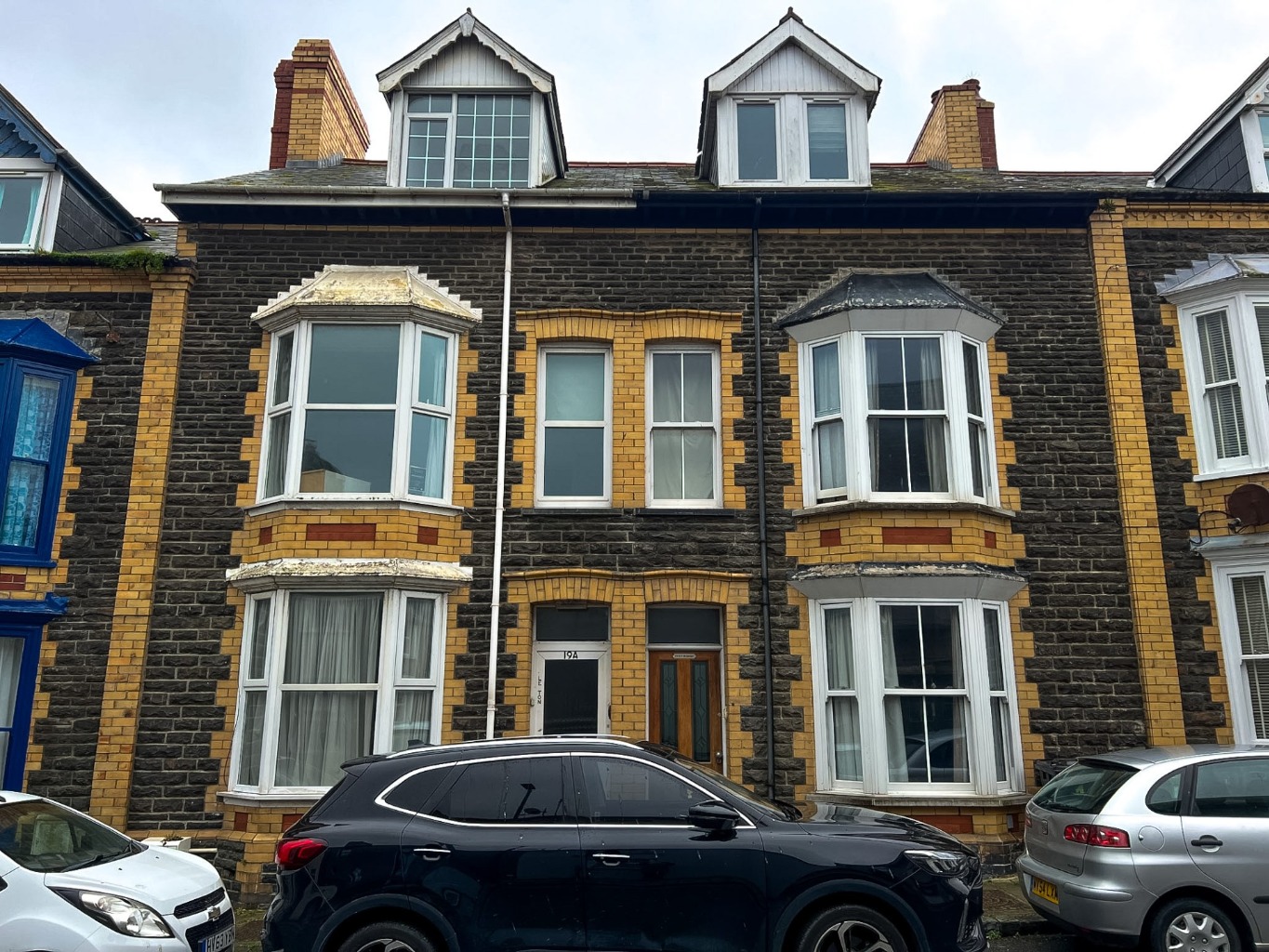 Substantial Five-Bedroom Victorian Home in the Heart of Aberystwyth – A Prime Opportunity