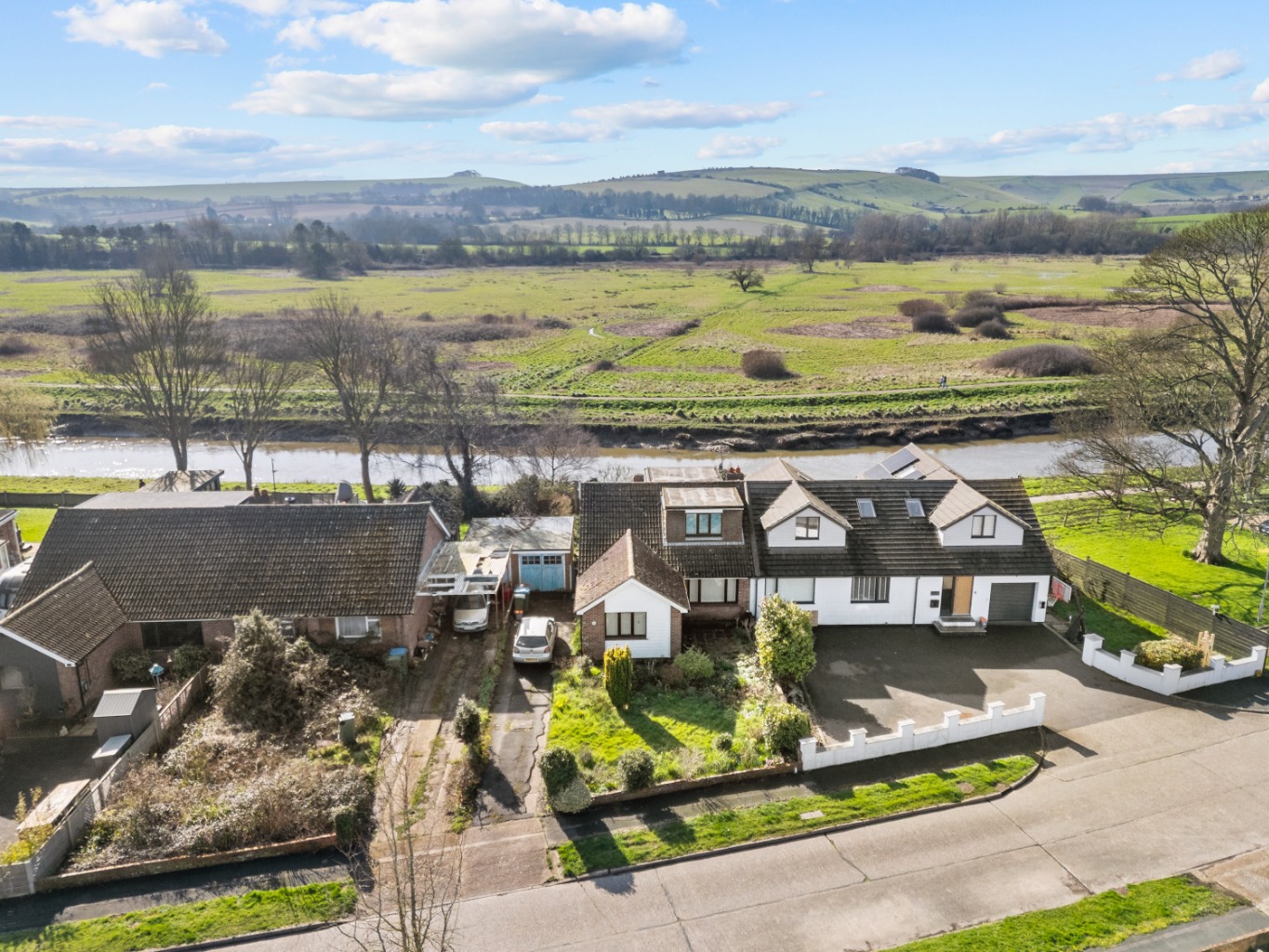 Super River Views in Dawn Crescent, Upper Beeding