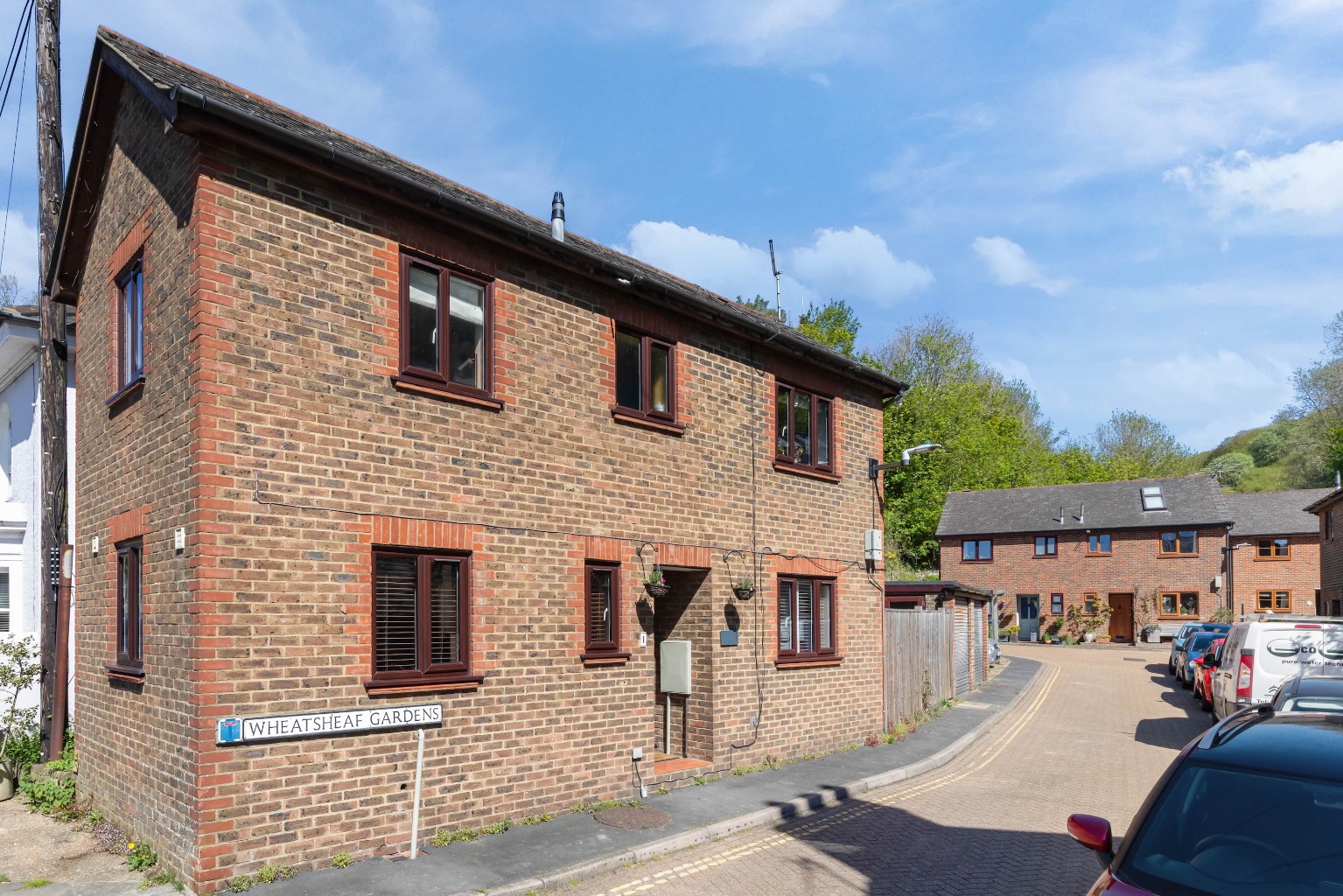 Lewes: 3 Bed House, Excellent Order, Walk to Town & Station, No Chain