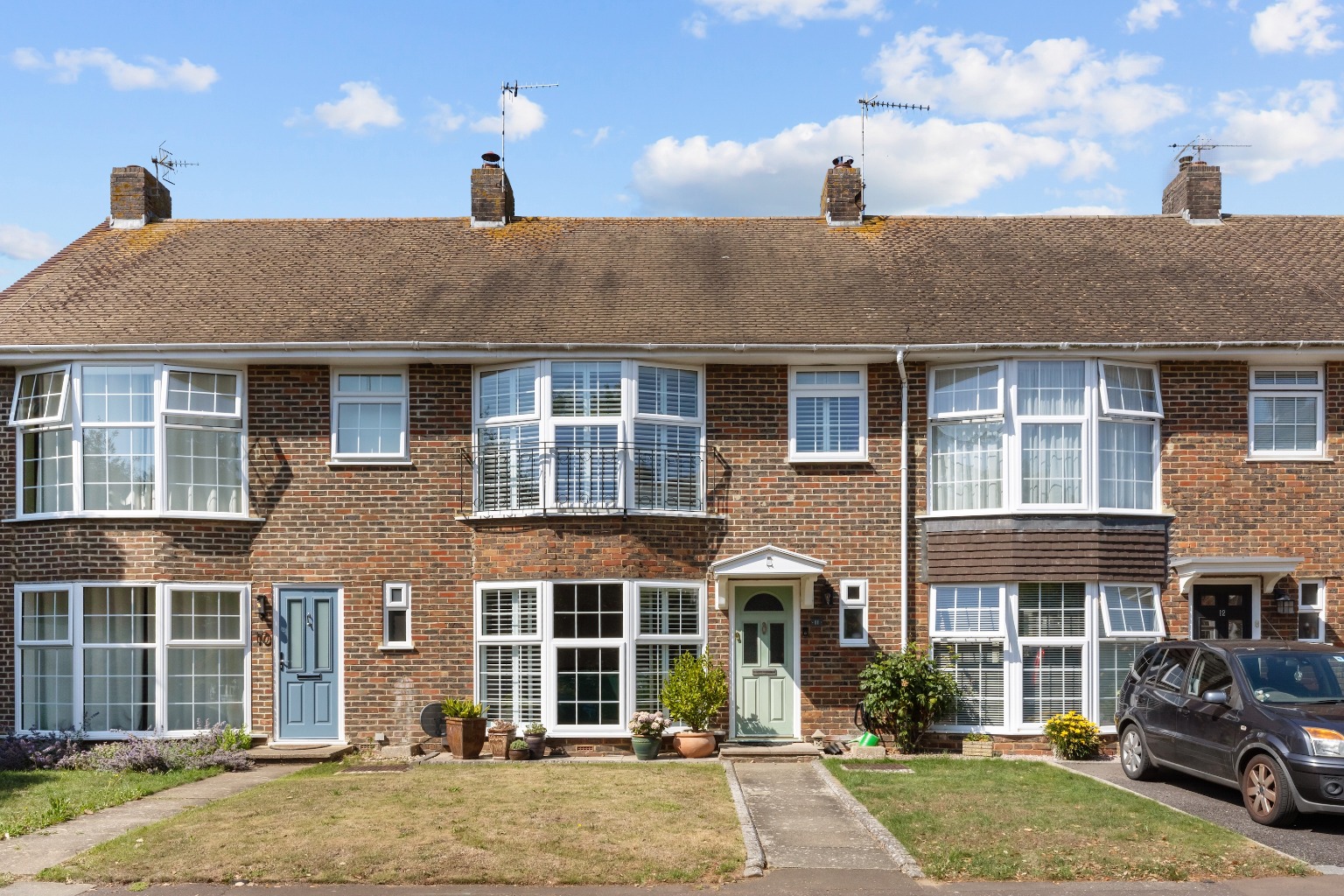 Charming 3-Bed Mock Georgian Home in Popular Tree Lined Cul-De-Sac