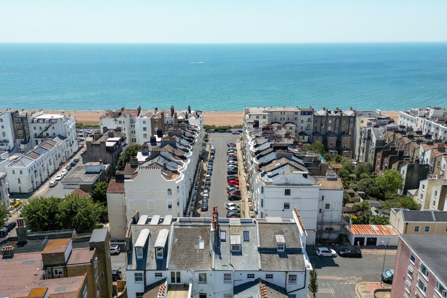Charming 2-Bed Garden Apartment in Vibrant Kemptown, Brighton