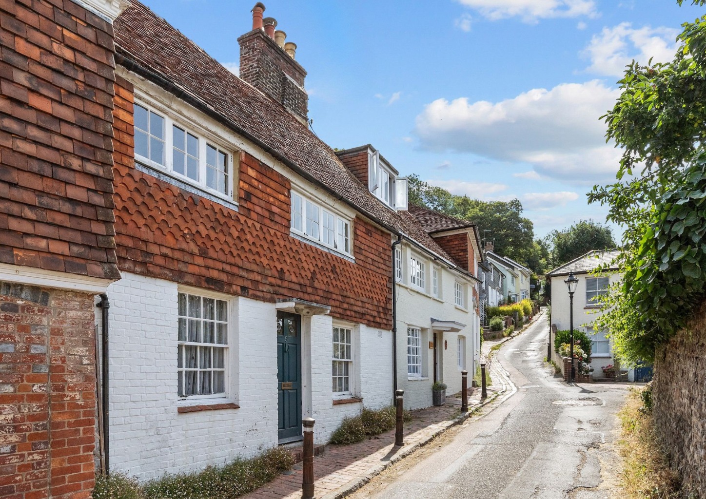 Two bedroomed Grade II listed house in Central Lewes