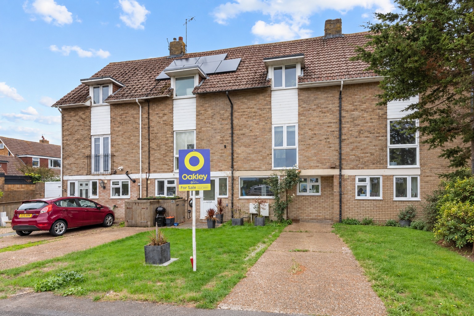 Extended Shoreham Beach Townhouse with South Facing Garden