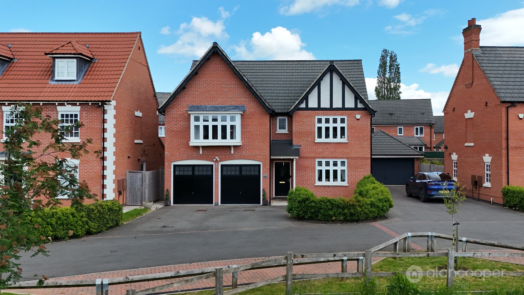 Russett Avenue, Manor Fields, Nuneaton, CV11 6YW